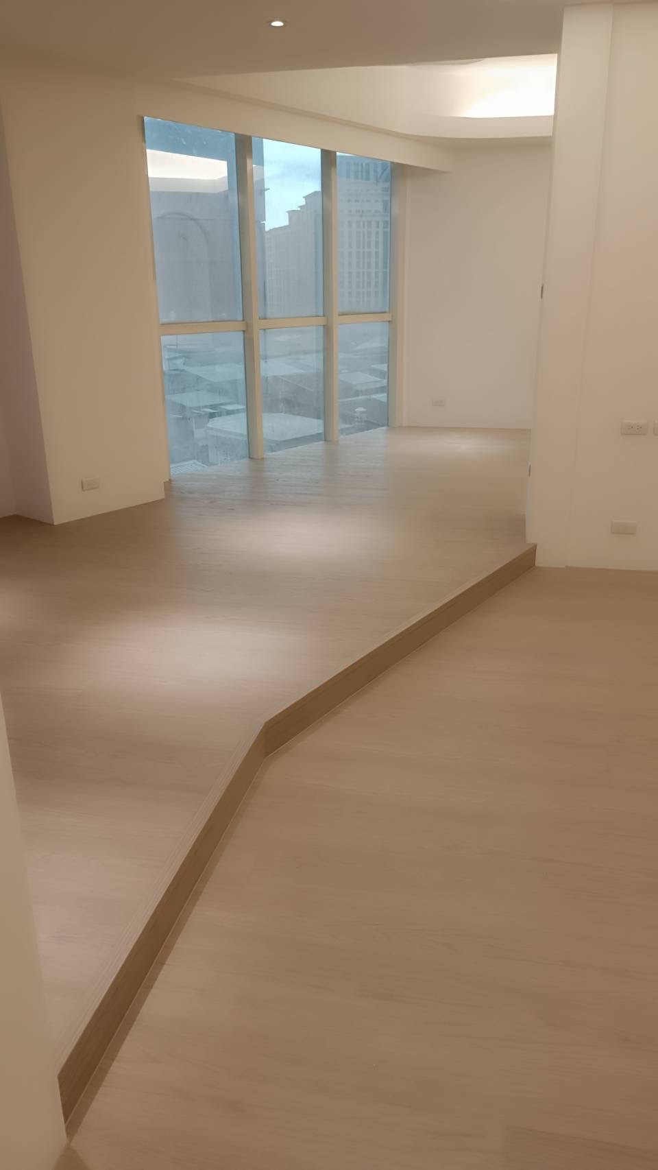 實木地板推薦｜新北市-風。森木系列-鳳尾竹(案例分享)｜嵩云實木地板